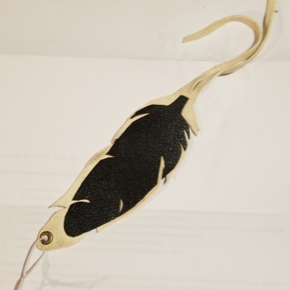 Leather Feathers -bag charm or bracelet - Picture 5 of 5